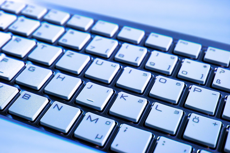 How to Safely Clean a Keyboard